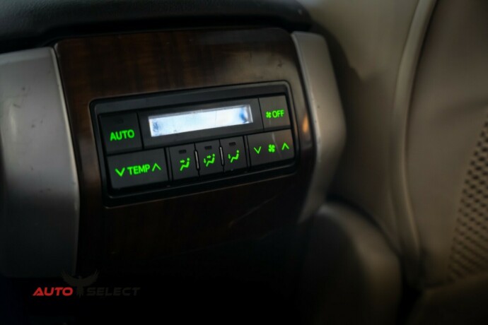 toyota-land-cruiser-diesel-2010-big-22