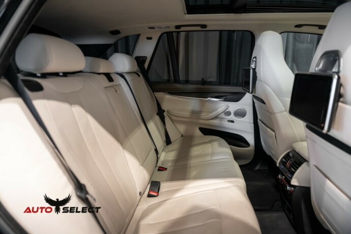 bmw-x5-m-bensin-2016-big-24