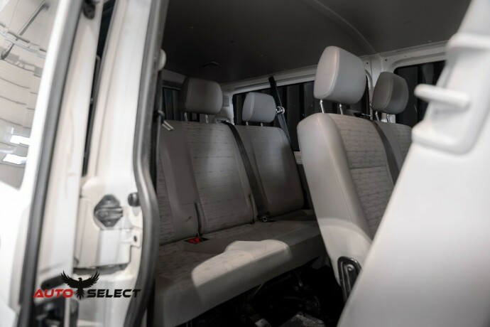 volkswagen-caravelle-diesel-2011-big-14