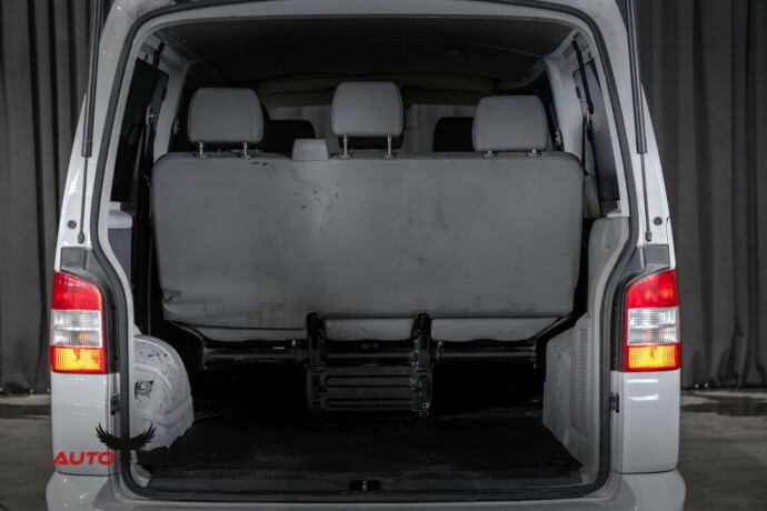 volkswagen-caravelle-diesel-2011-big-9