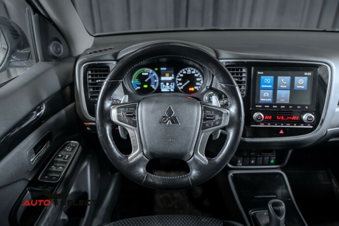 mitsubishi-outlander-elektrisitetbensin-2020-big-24