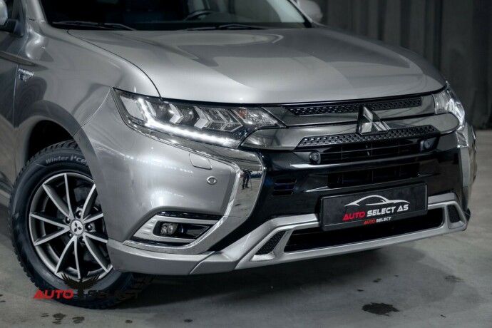 mitsubishi-outlander-elektrisitetbensin-2020-big-1