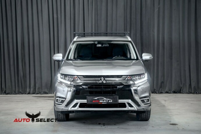 mitsubishi-outlander-elektrisitetbensin-2020-big-4