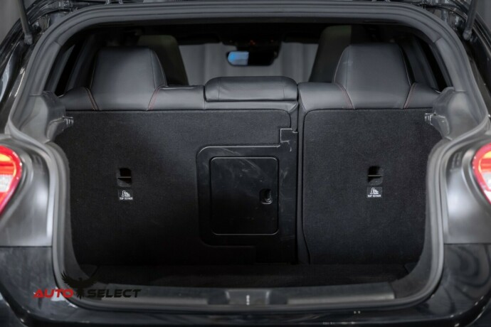 mercedes-benz-a-klasse-bensin-2014-big-11