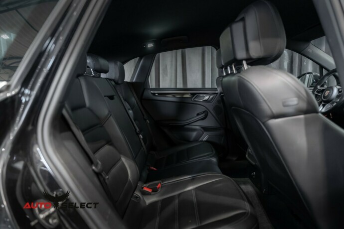 porsche-macan-diesel-2015-big-23