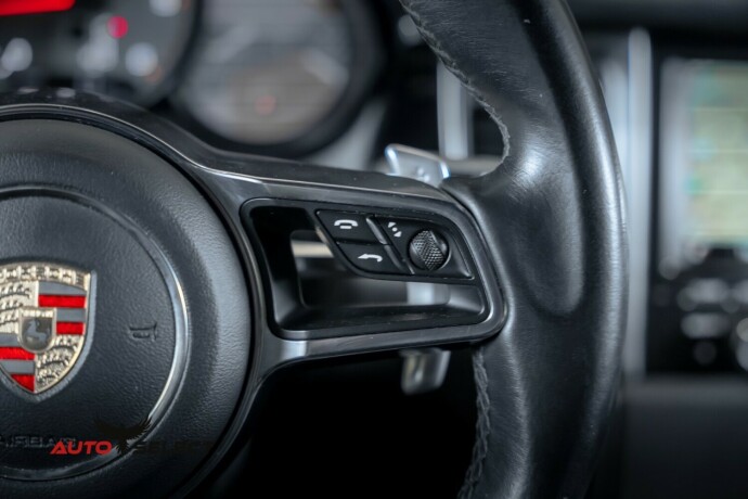 porsche-macan-diesel-2015-big-45