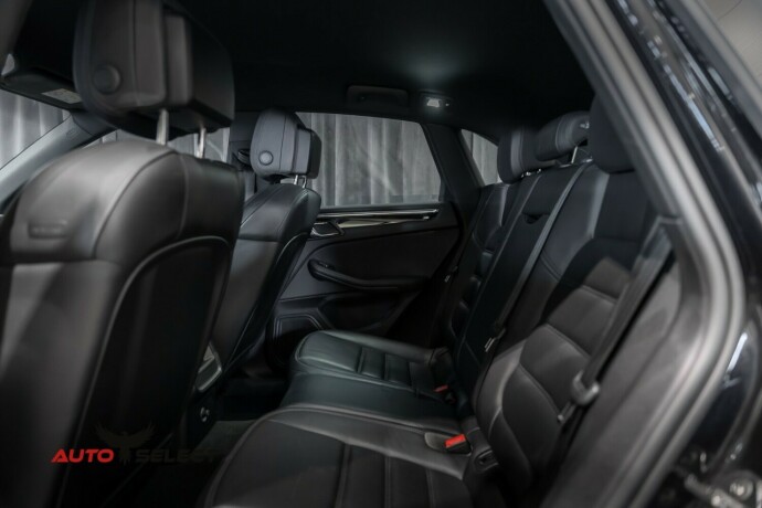 porsche-macan-diesel-2015-big-25