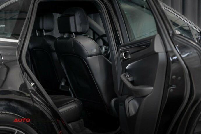 porsche-macan-diesel-2015-big-22