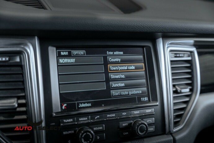 porsche-macan-diesel-2015-big-58