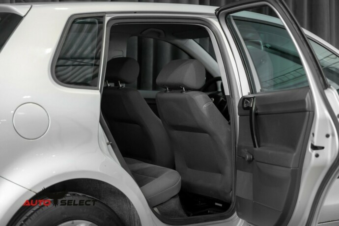 volkswagen-polo-bensin-2005-big-12