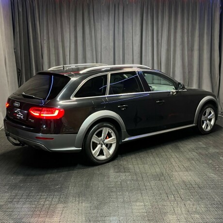 audi-a4-allroad-diesel-2014-big-13