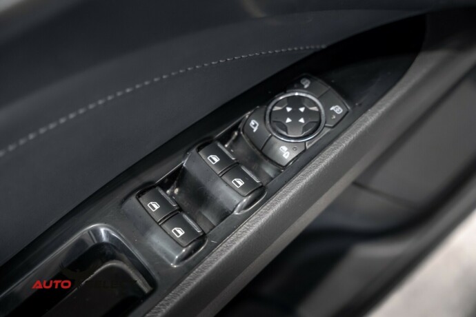 ford-mondeo-diesel-2015-big-25