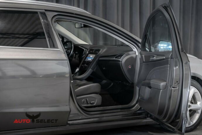 ford-mondeo-diesel-2015-big-17