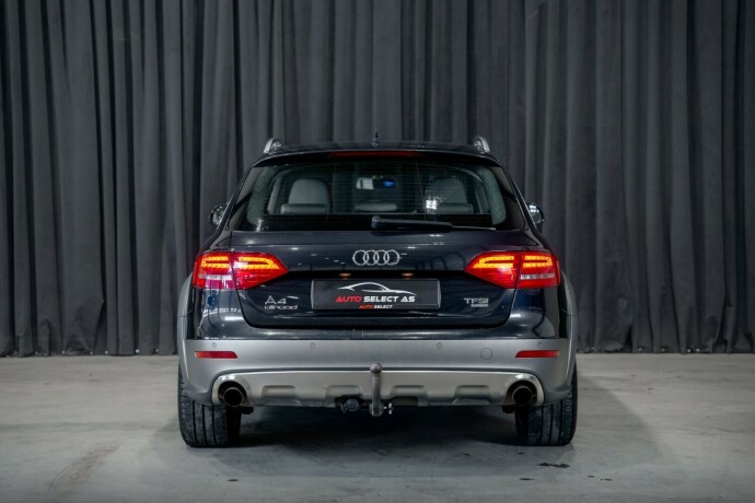 audi-a4-allroad-bensin-2011-big-8