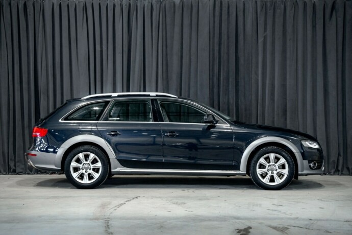 audi-a4-allroad-bensin-2011-big-12