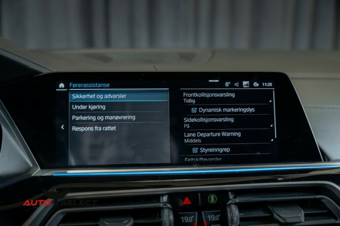 bmw-x5-elektrisitetbensin-2020-big-75