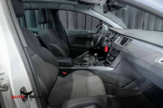 peugeot-508-diesel-2013-big-11