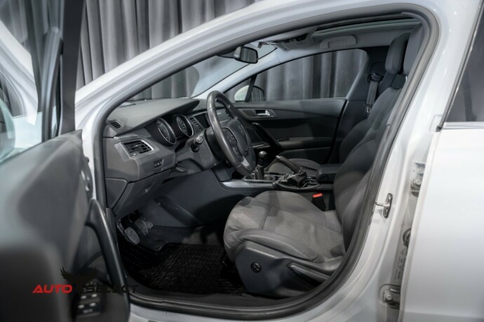 peugeot-508-diesel-2013-big-16