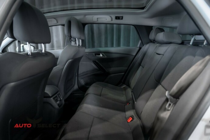peugeot-508-diesel-2013-big-12