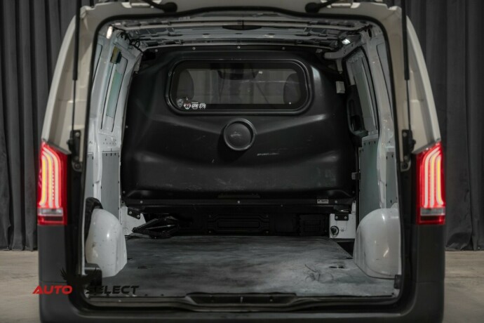 mercedes-benz-vito-diesel-2016-big-9