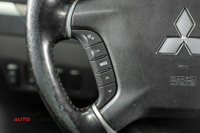 mitsubishi-pajero-diesel-2008-big-27