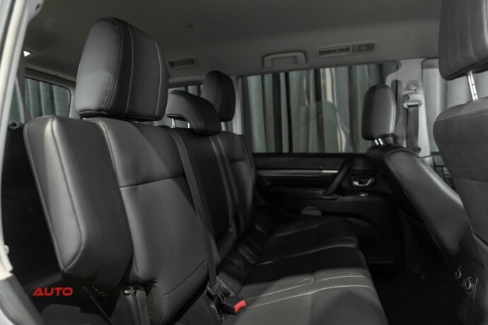 mitsubishi-pajero-diesel-2008-big-13