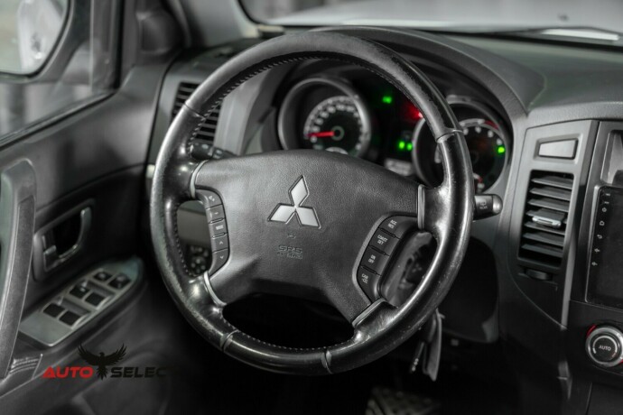 mitsubishi-pajero-diesel-2008-big-25
