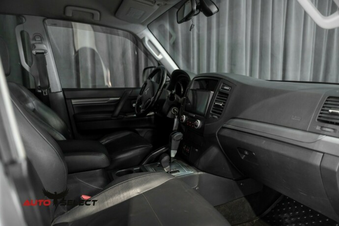 mitsubishi-pajero-diesel-2008-big-19