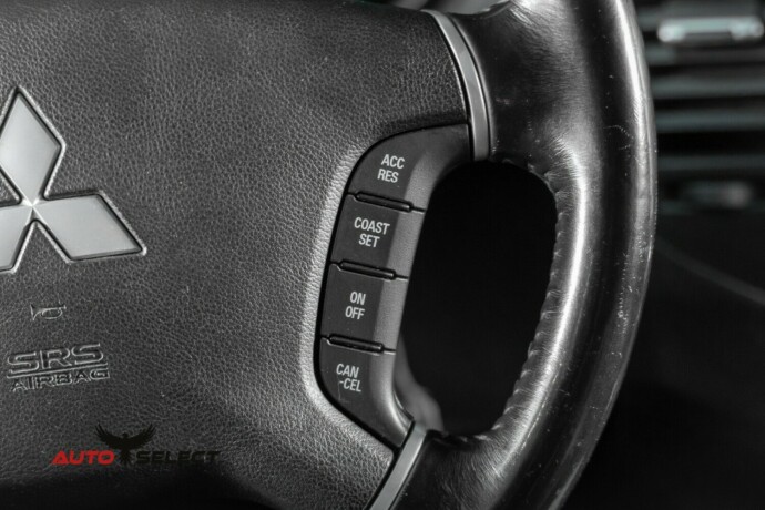 mitsubishi-pajero-diesel-2008-big-28