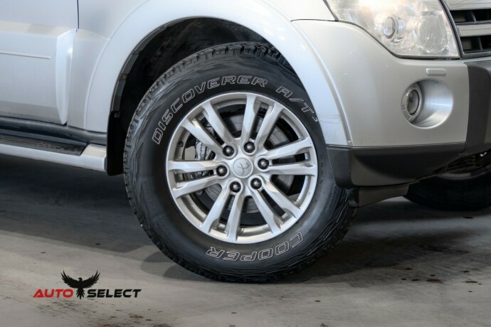 mitsubishi-pajero-diesel-2008-big-2