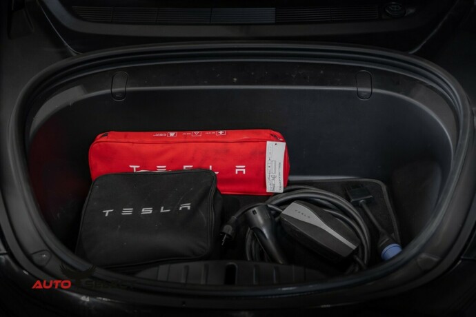 tesla-model-3-elektrisitet-2019-big-4