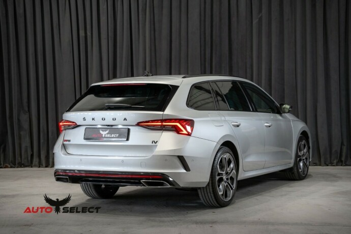 skoda-octavia-rs-elektrisitetbensin-2021-big-13