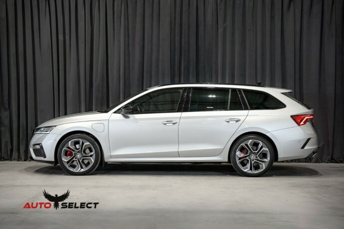 skoda-octavia-rs-elektrisitetbensin-2021-big-7