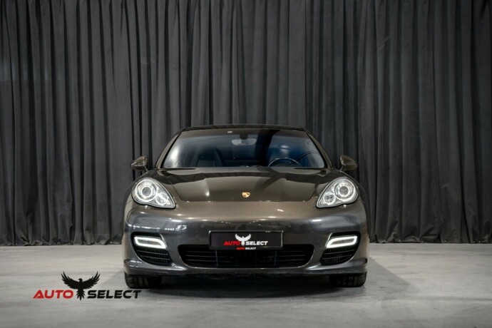 porsche-panamera-bensin-2011-big-5