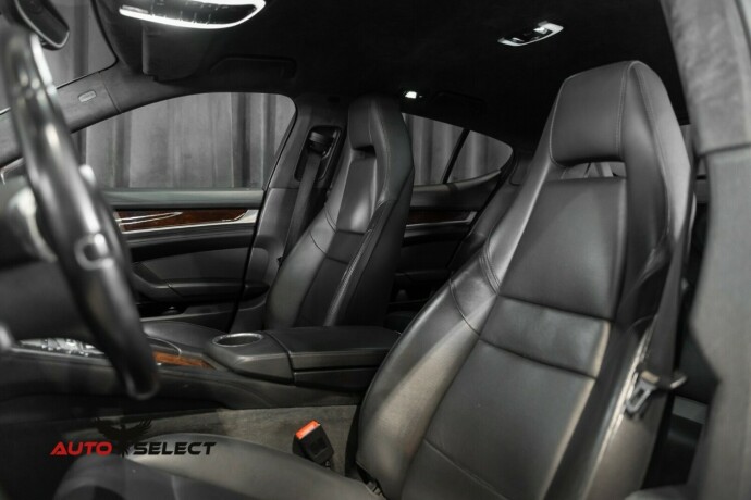 porsche-panamera-bensin-2011-big-33