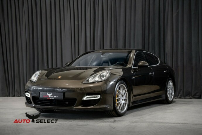 porsche-panamera-bensin-2011-big-6