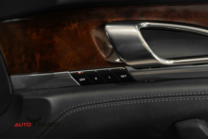 porsche-panamera-bensin-2011-big-25