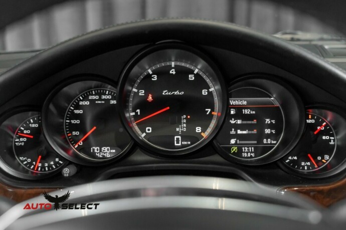 porsche-panamera-bensin-2011-big-38