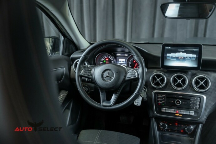 mercedes-benz-a-klasse-bensin-2016-big-23