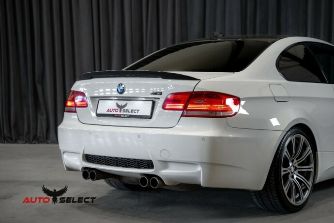 bmw-m3-bensin-2008-big-21