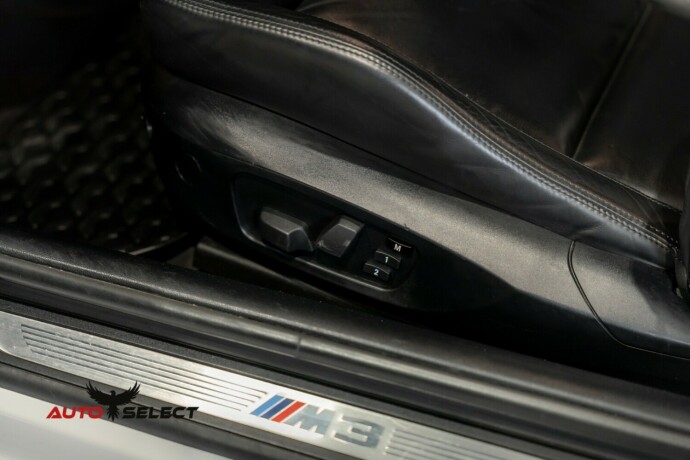 bmw-m3-bensin-2008-big-33