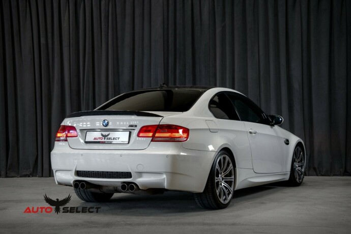 bmw-m3-bensin-2008-big-22