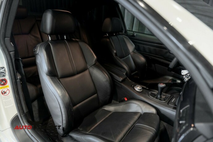 bmw-m3-bensin-2008-big-27