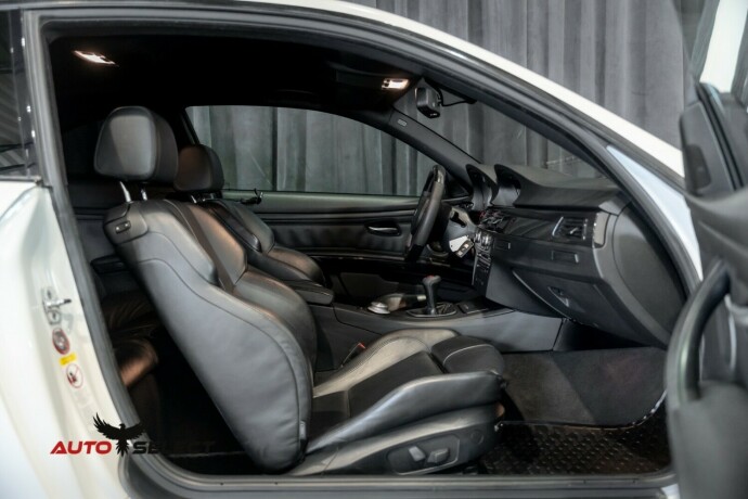 bmw-m3-bensin-2008-big-25