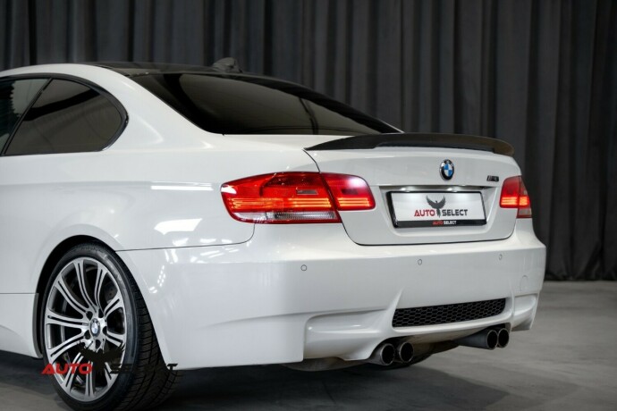 bmw-m3-bensin-2008-big-16