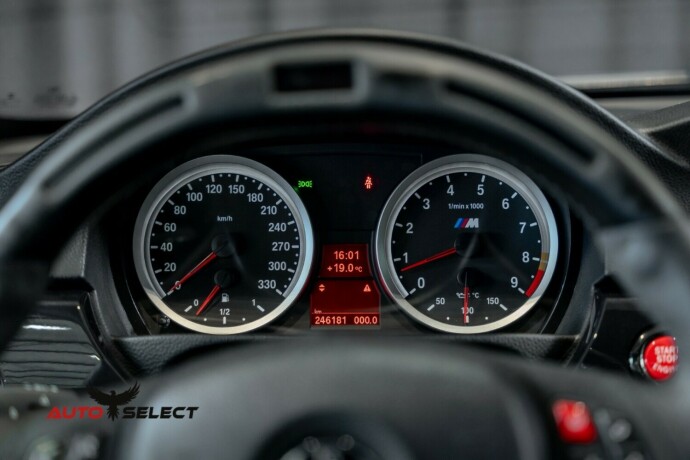 bmw-m3-bensin-2008-big-41