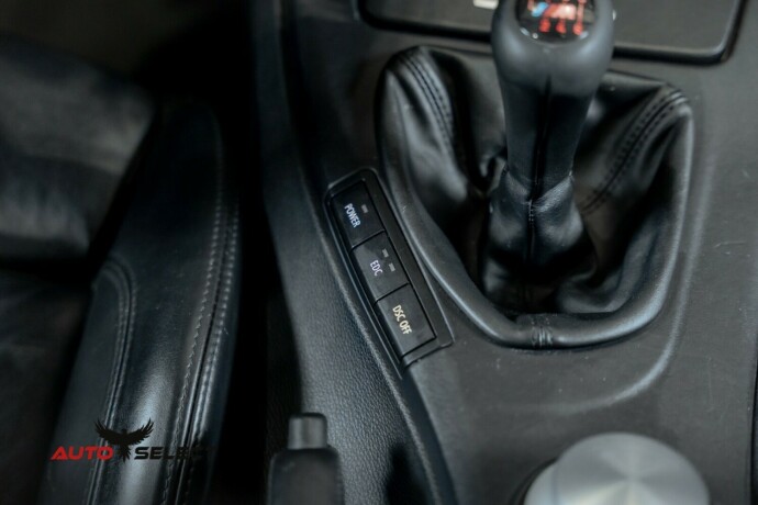bmw-m3-bensin-2008-big-49