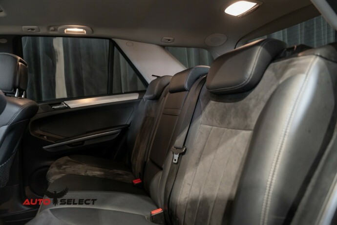 mercedes-benz-m-klasse-bensin-2005-big-18
