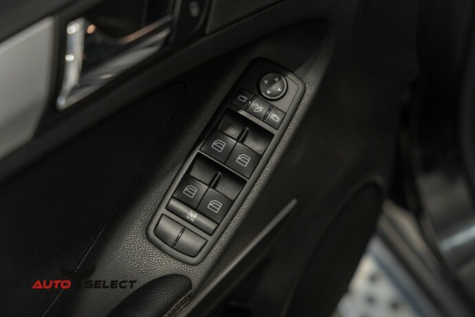 mercedes-benz-m-klasse-bensin-2005-big-23