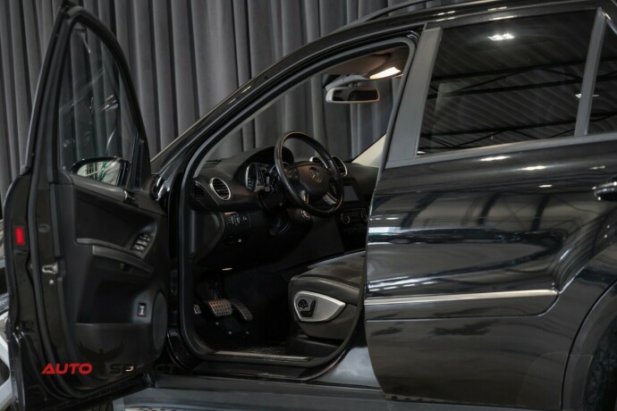 mercedes-benz-m-klasse-bensin-2005-big-22